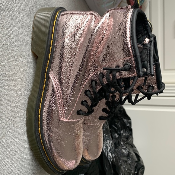 Good condition Dr Martens Size 2 - Picture 1 of 5
